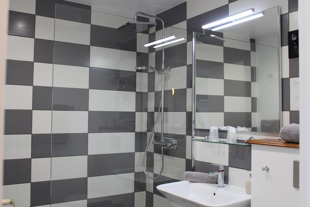 Hypnos Hotel Hesdin Bagian luar foto